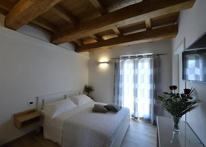 Le Benedettine Affittacamere Relais Fondi